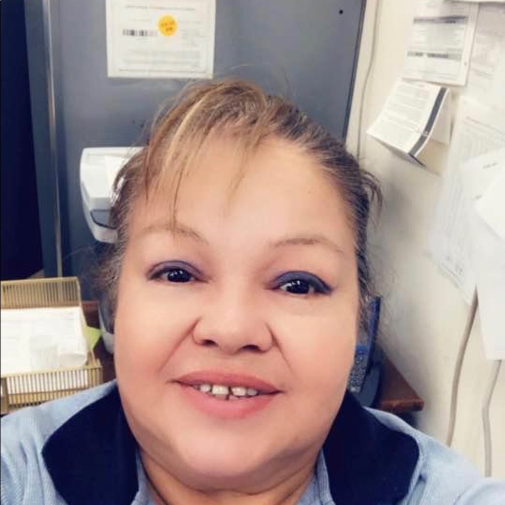 Meet your Posher, Ramona